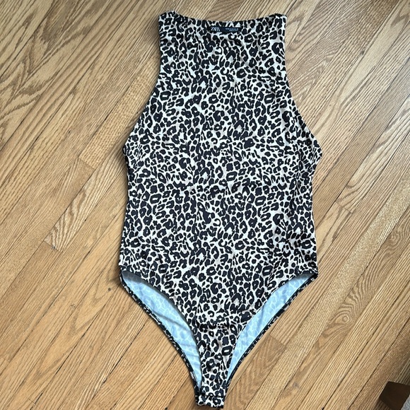 Zara Leopard print bodysuit - Picture 2 of 6
